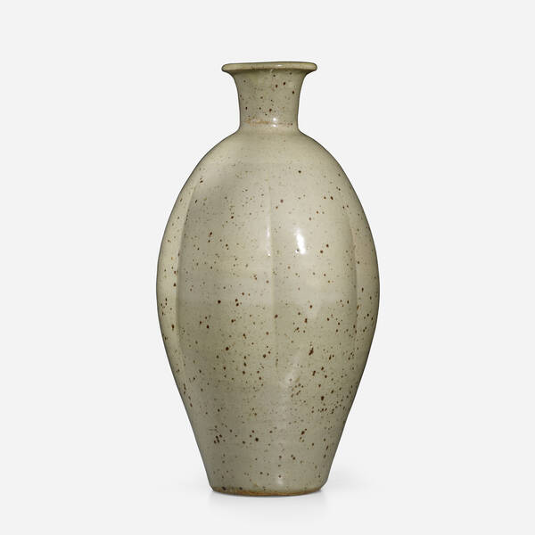 Bernard Leach Vase c 1970 glazed 39d580