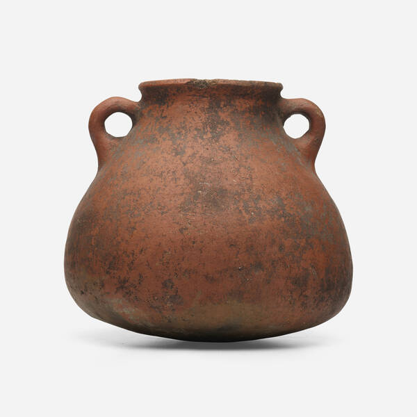 Native American. Vase. glazed earthenware.