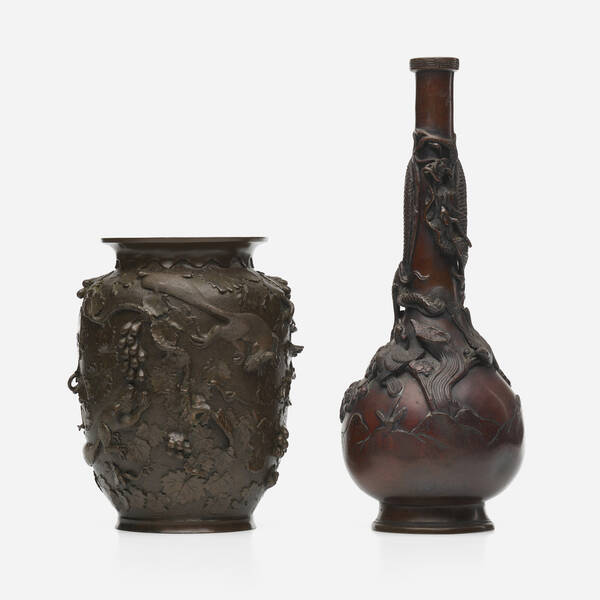 20th Century. Vases, set of two. patinated