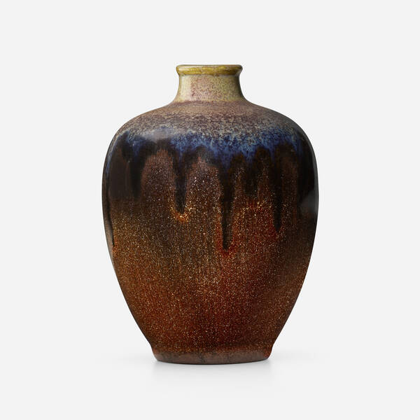 Rookwood Pottery. Vase. 1922, glazed