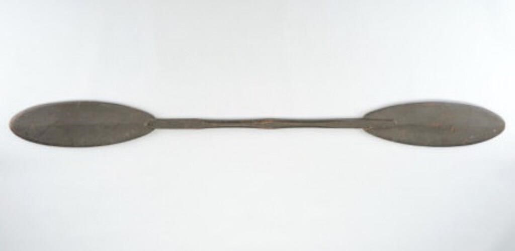 KAYAK PADDLE IN PAINTA late 19th