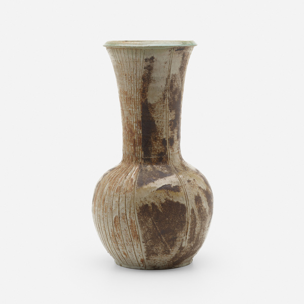 Marguerite Wildenhain. Vase. glazed