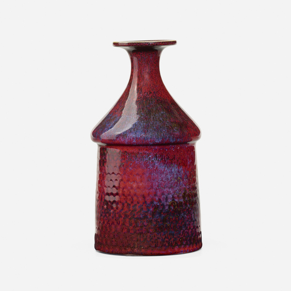 Stig Lindberg. Vase. 1968, oxblood-glazed