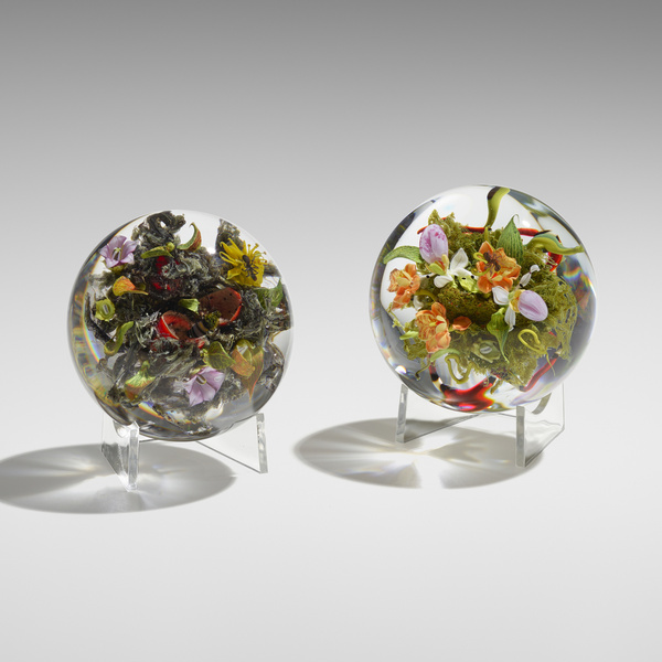 Paul Stankard Botanical paperweights  39e14e