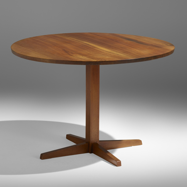 George Nakashima. Pedestal table.