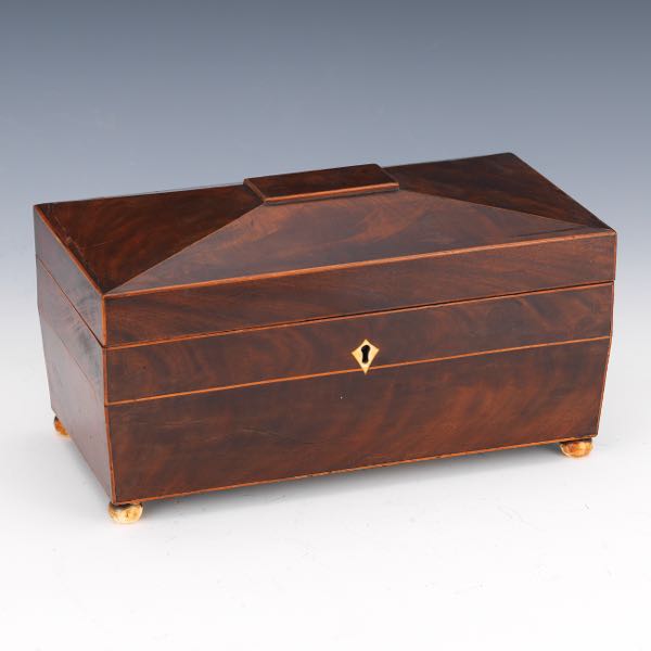 REGENCY MAHOGANY VENEER TEA CADDY