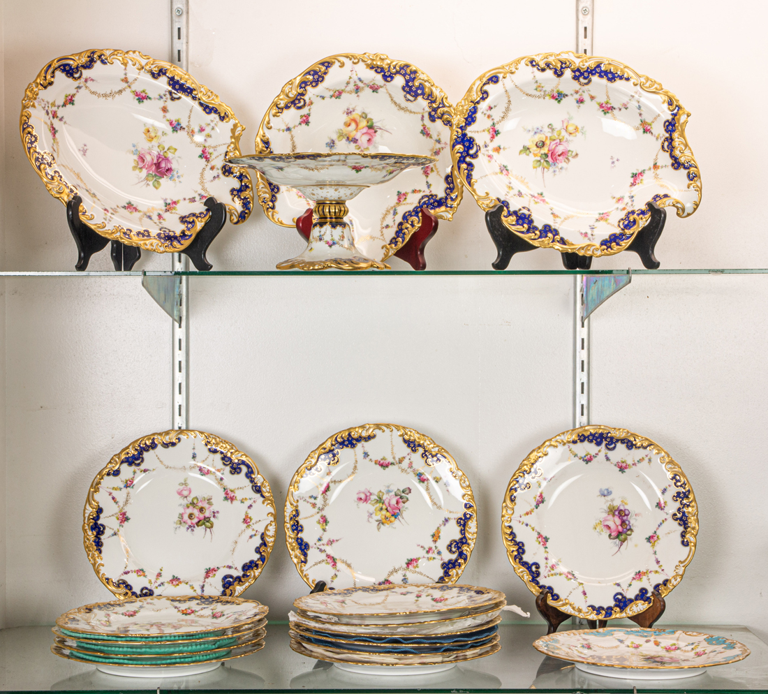 ROYAL CROWN DERBY PORCELAIN DESSERT