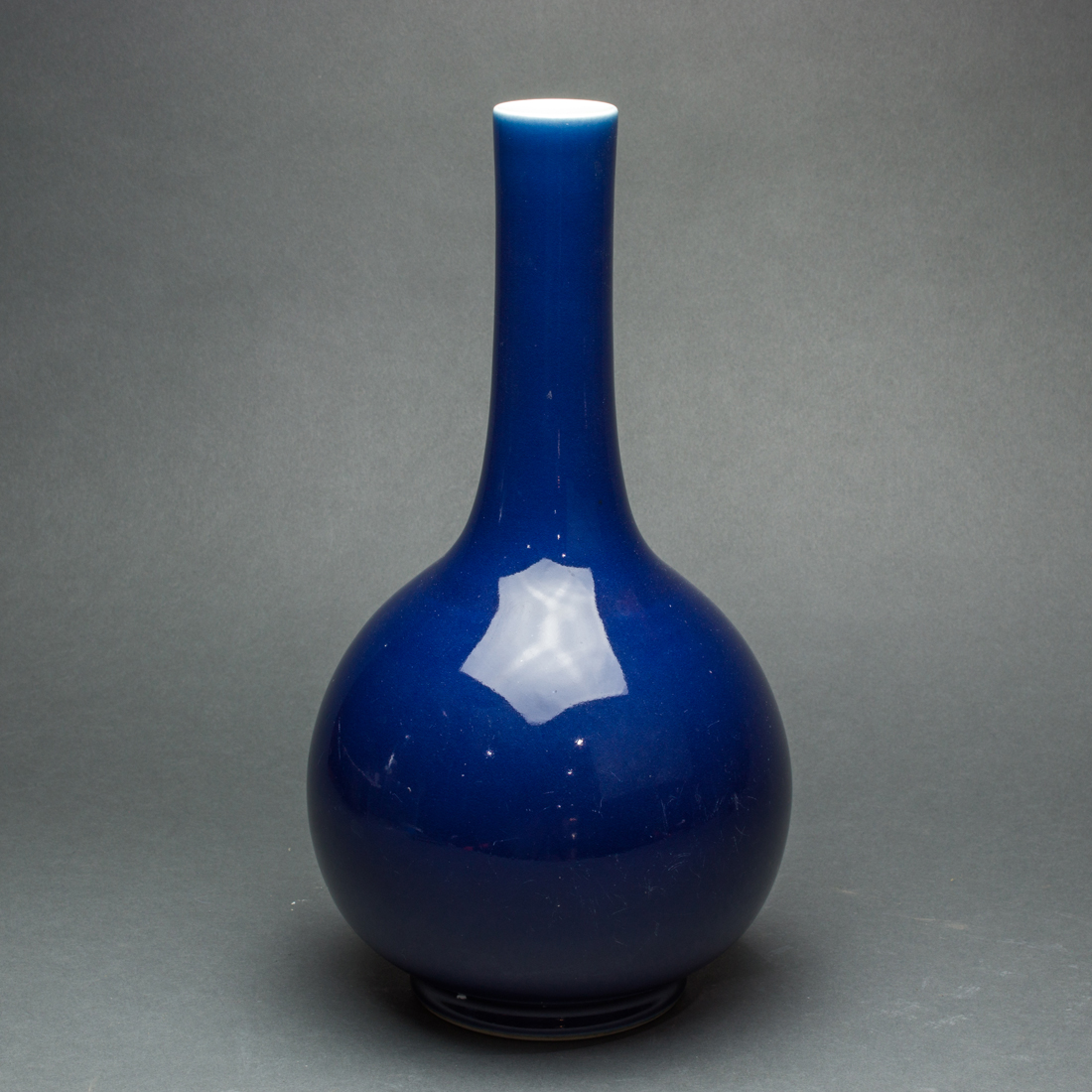 A CHINESE BLUE GLAZED VASE A Chinese 3a0f42