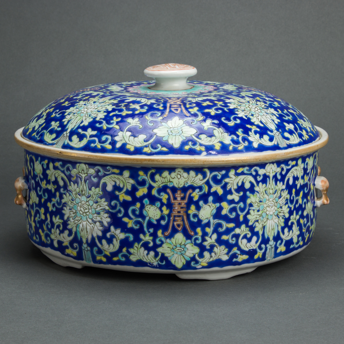 A CHINESE FAMILLE ROSE ENAMELED 3a0f64