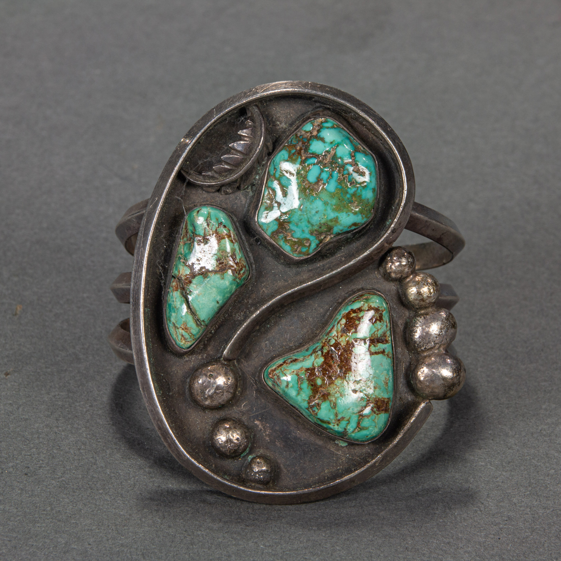 NAVAJO TURQUOISE SILVER CUFF BRACELET,