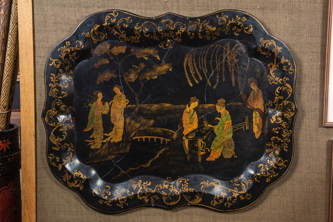 VICTORIAN JAPANNED TOLE TRAY WITH 3a0fbe