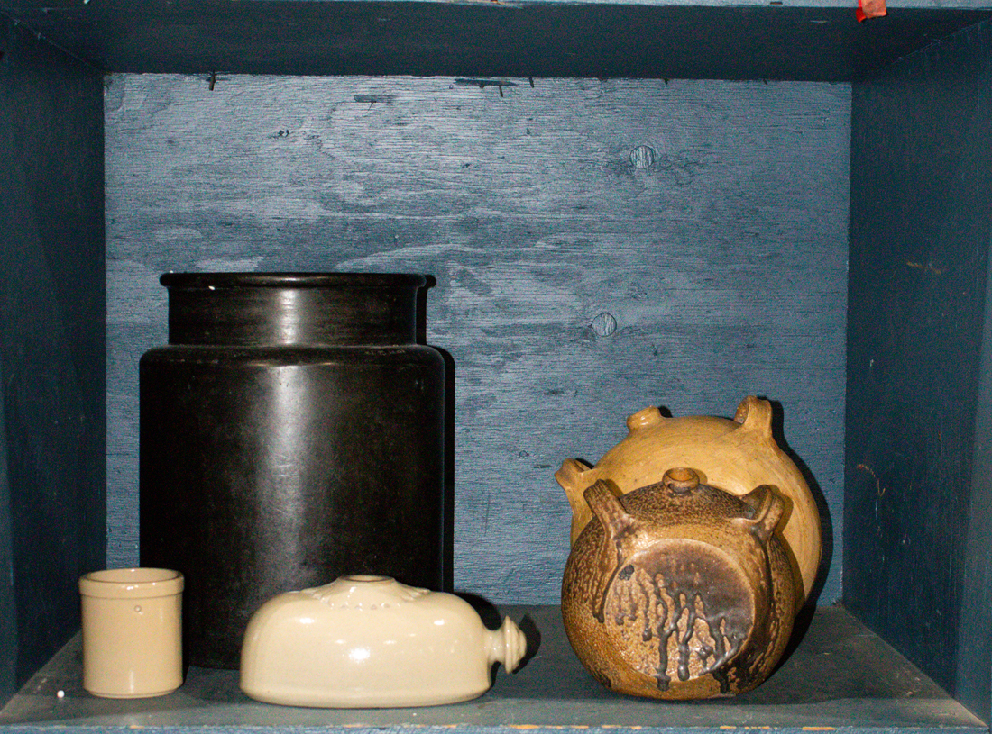 ASSEMBLED GROUP OF STONEWARE Assembled