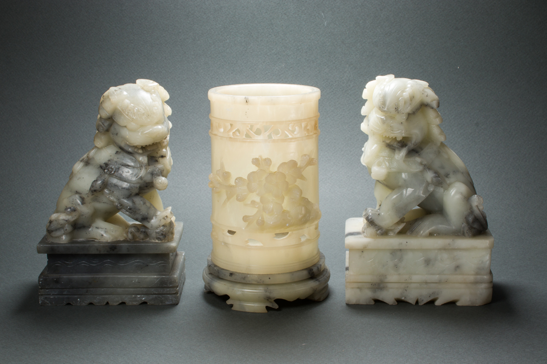  LOT OF 3 CHINESE SOAPSTONE CARVINGS 3a1001