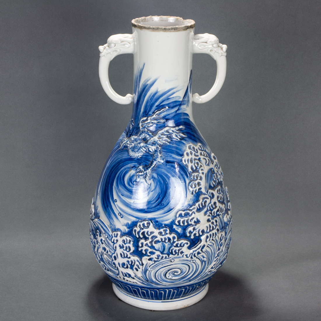 JAPANESE BLUE AND WHITE VASE Japanese 3a0ffe