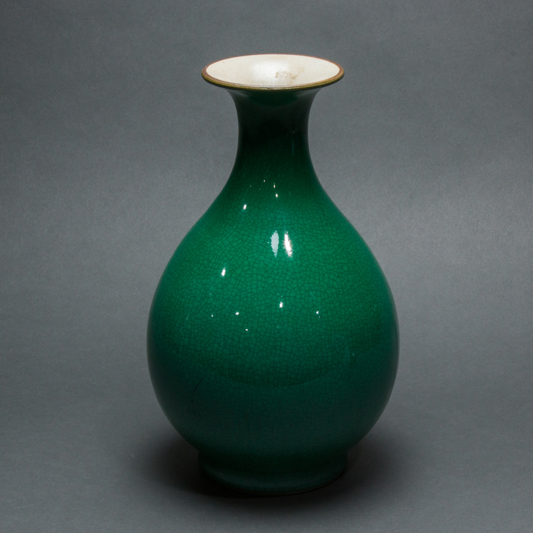 CHINESE LANGYAO TYPE GREEN CRACKLE GLAZED