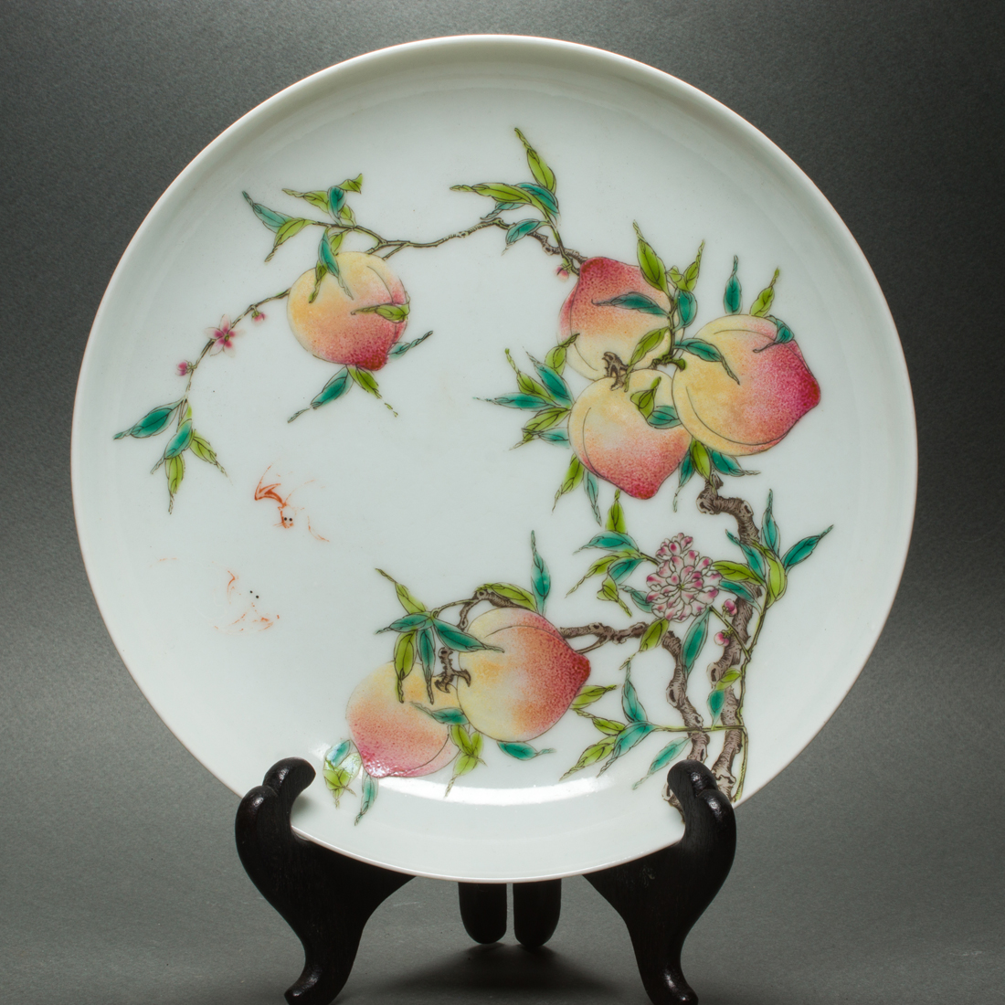 CHINESE FAMILLE ROSE 'PEACH' DISH