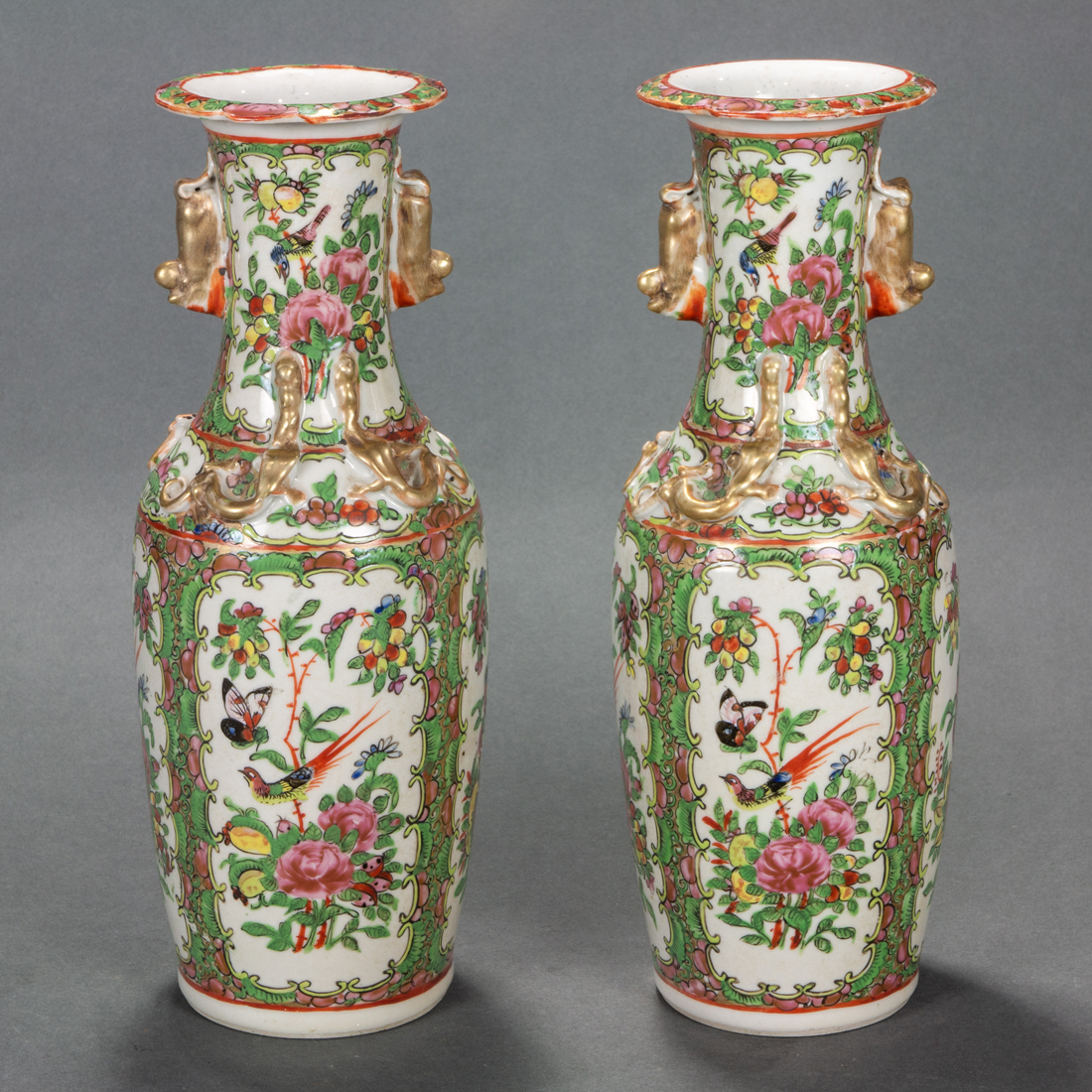 PAIR OF CANTON ROSE MEDALLION VASES 3a1043