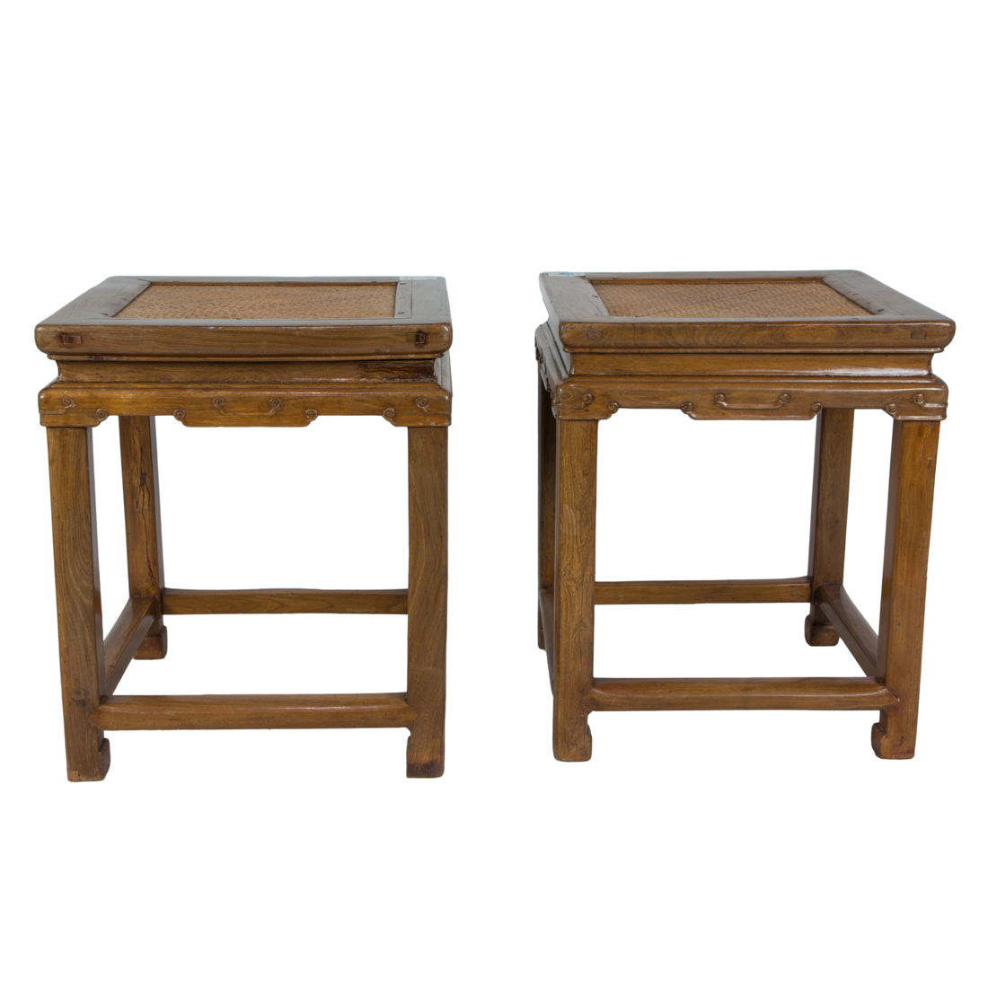 PAIR OF CHINESE HARDWOOD SQUARE FORM 3a104d