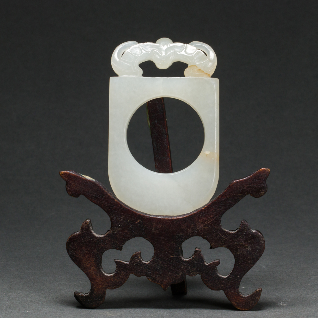 CHINESE WHITE JADE 'BAT' PENDANT