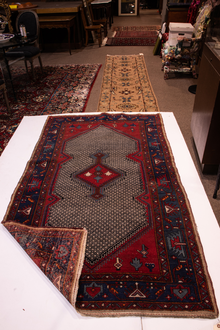 SOUTH PERSIAN CARPET South Persian 3a113a