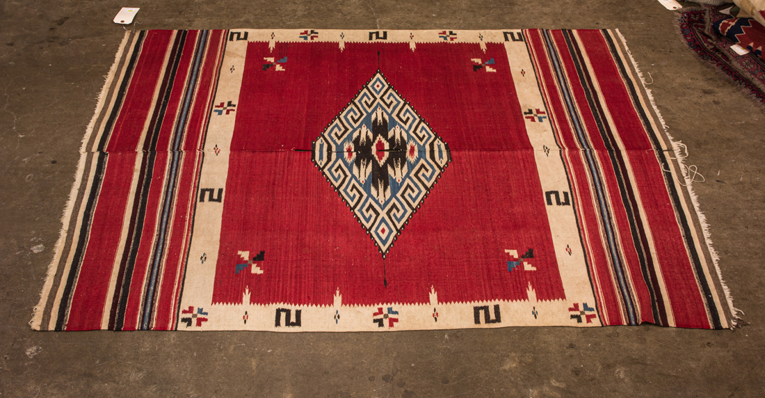NATIVE AMERICAN CARPET WITH CENTER 3a1141