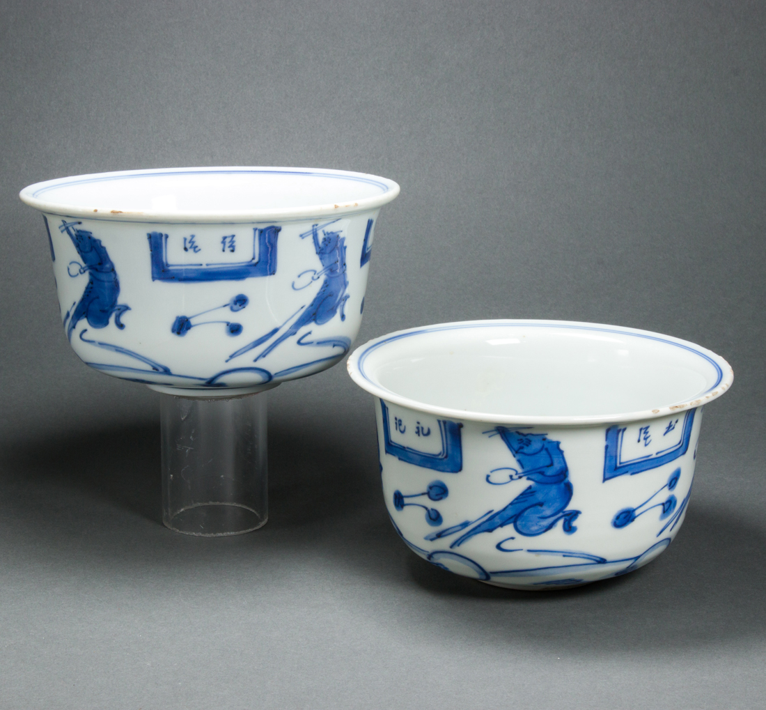 PAIR OF CHINESE UNDERGLAZE BLUE 3a1191