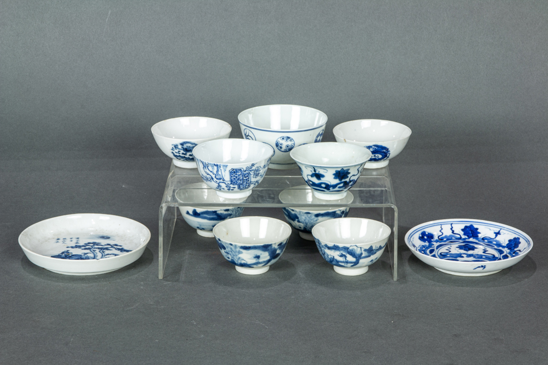 GROUP OF CHINESE UNDERGLAZE BLUE 3a1194