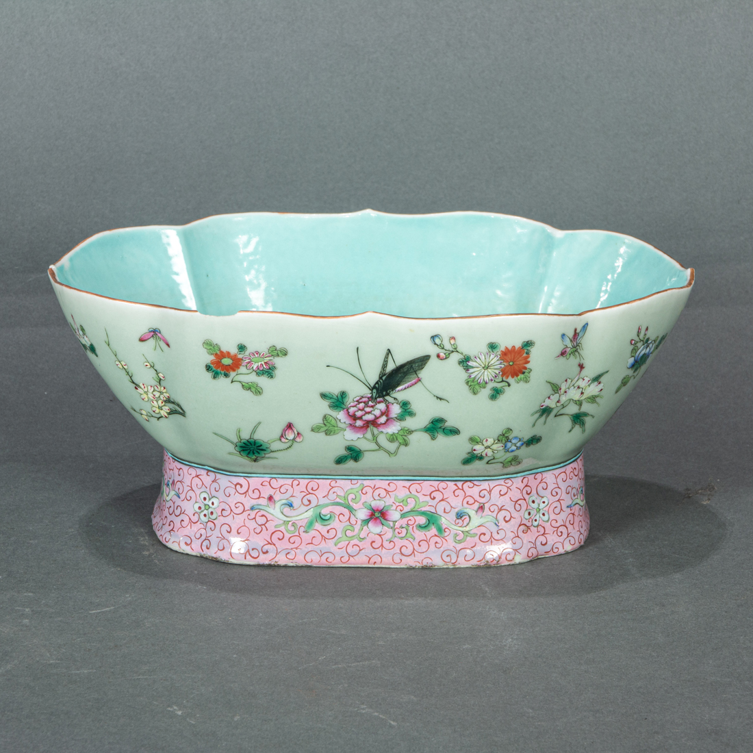 CHINESE FAMILLE ROSE AND CELADON 3a119d