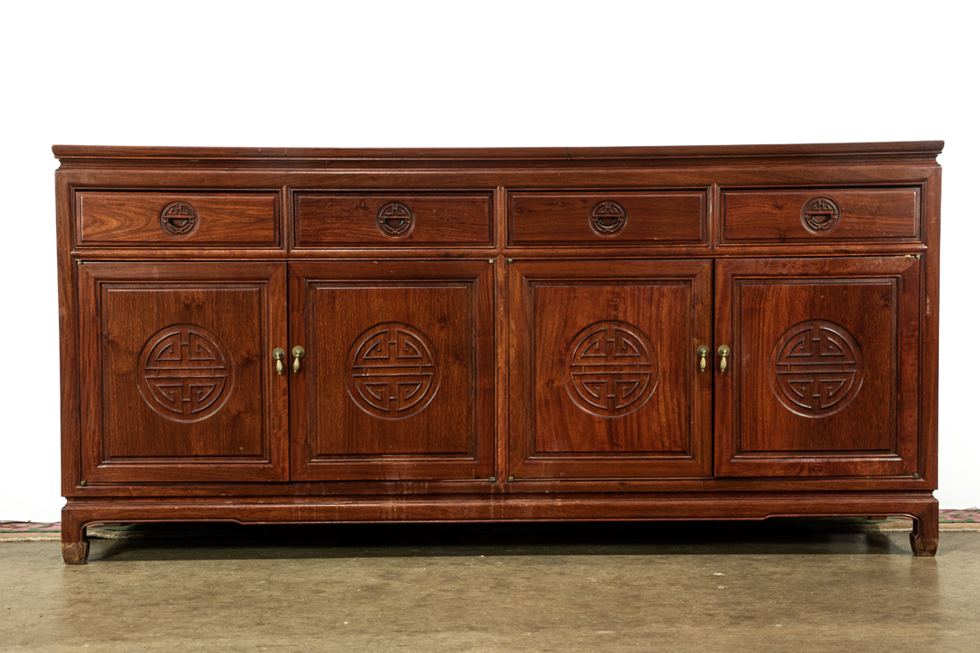 CHINESE STYLE HARDWOOD SIDEBOARD 3a11b0