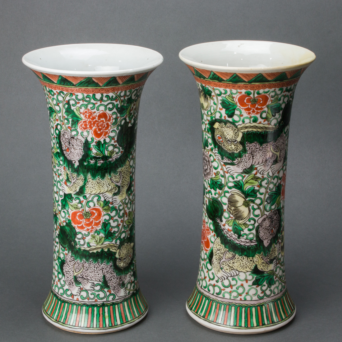 PAIR OF CHINESE FAMILLE VERTE TRUMPET 3a1246