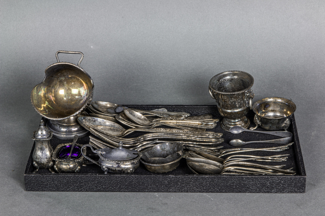 COLLECTION OF STERLING FLATWARE 3a1427