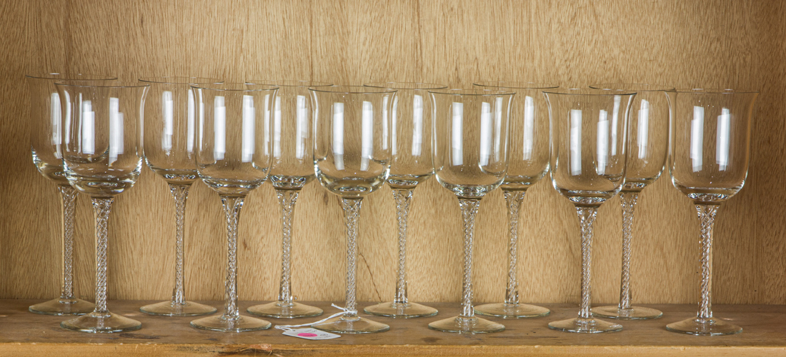 (LOT OF 12) CONTINENTAL LARGE GLASS