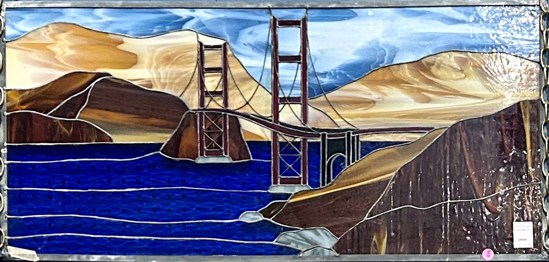 STAINED GLASS PANEL DEPICTING A 3a14a8