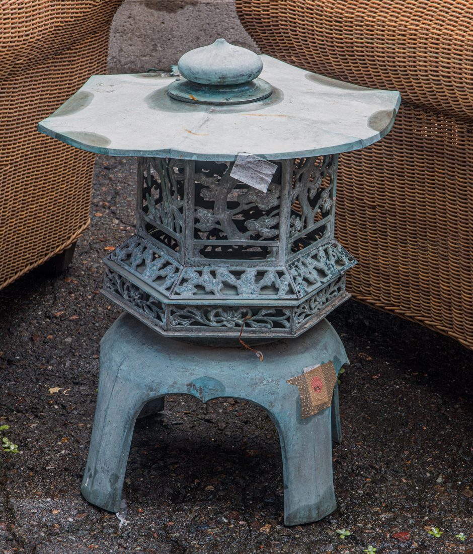 CHINESE OUTDOOR PAGODA LANTERN