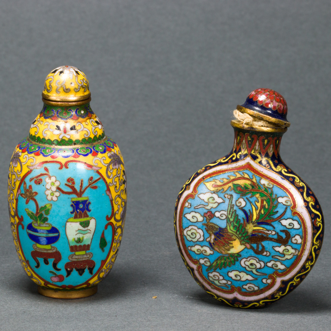TWO CHINESE CLOISONNE ENAMEL SNUFF