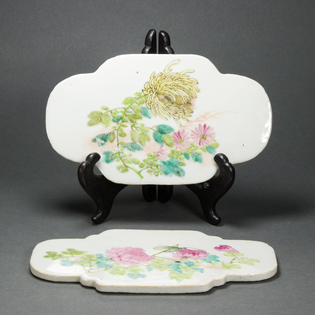 TWO CHINESE FAMILLE ROSE PORCELAIN