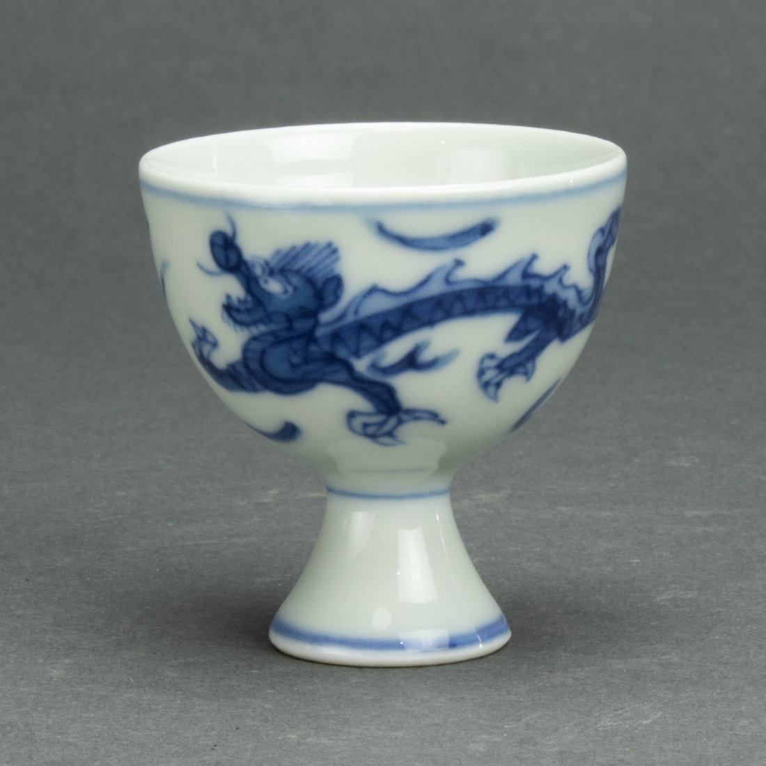 CHINESE UNDERGLAZE BLUE WINE CUP 3a1536