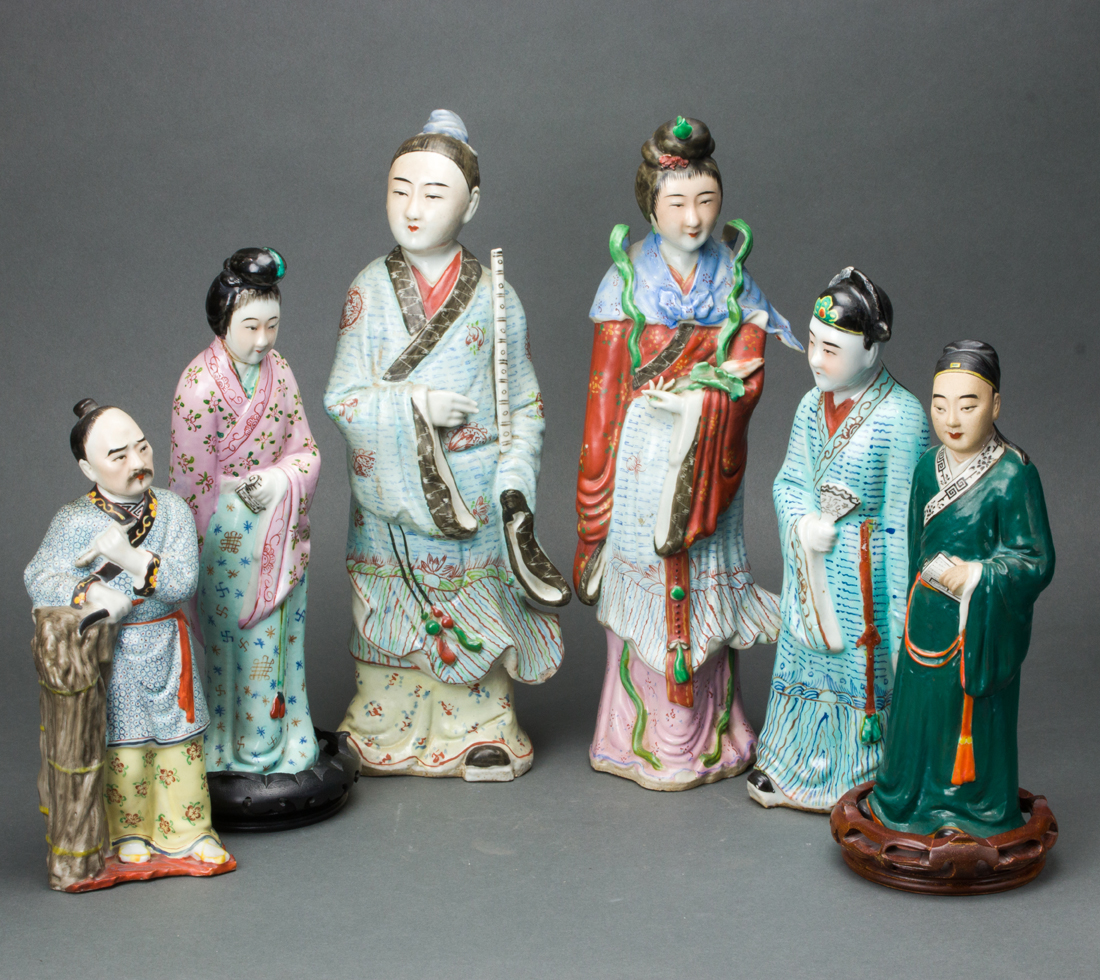 SIX CHINESE FAMILLE ROSE FIGURES 3a1546