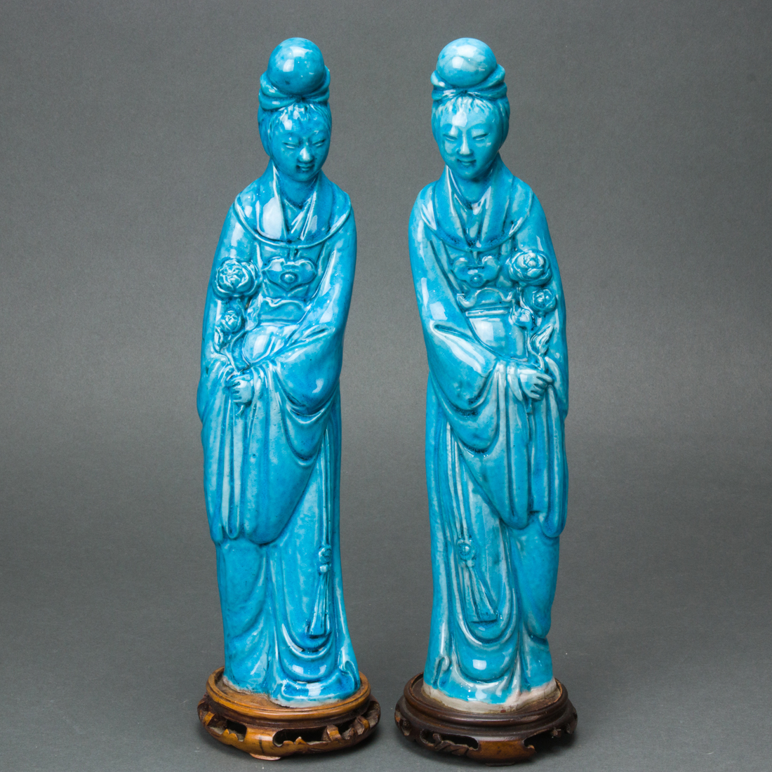 TWO CHINESE TURQUOISE GLAZED FIGURES