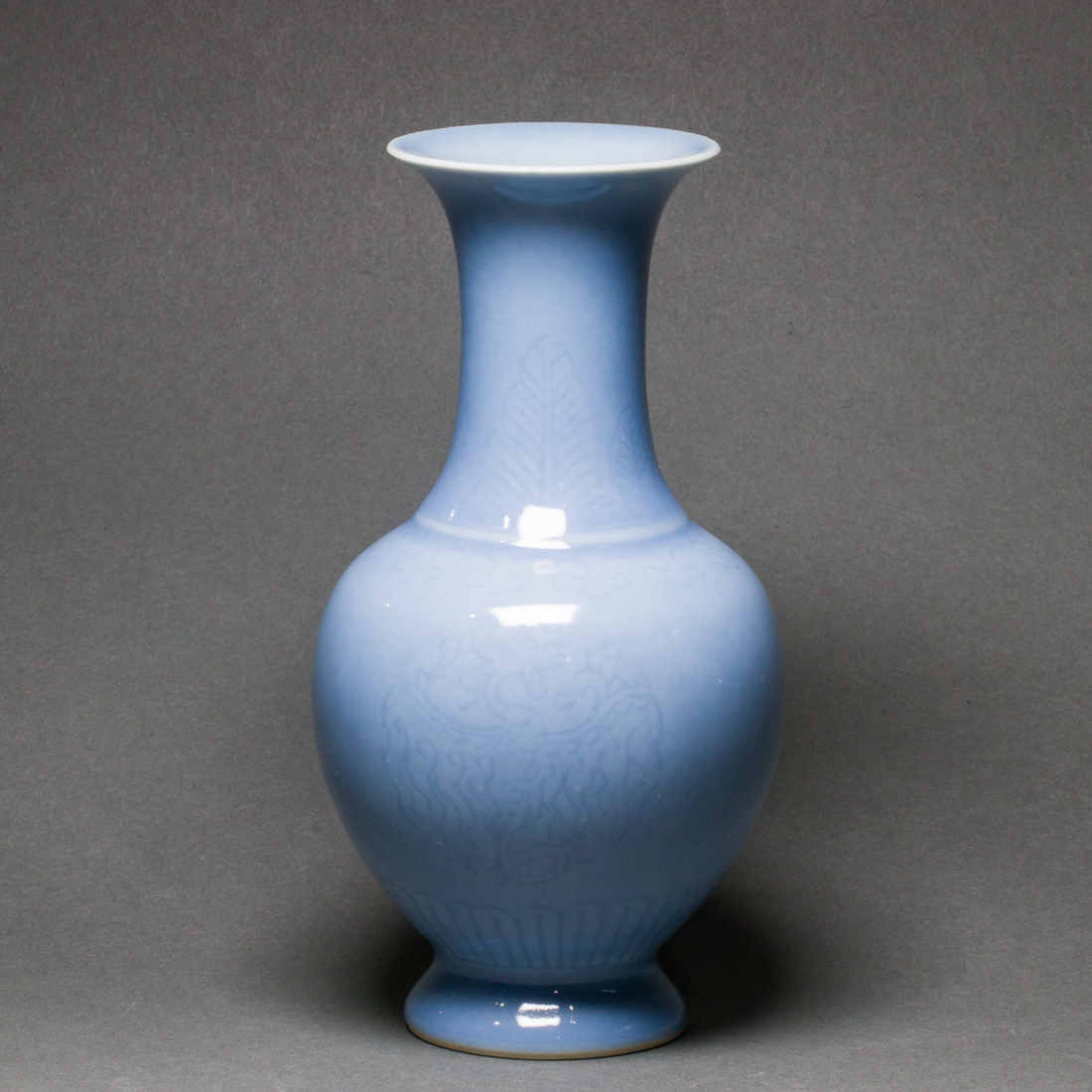 CHINESE CLAIRE-DE-LUNE GLAZED VASE