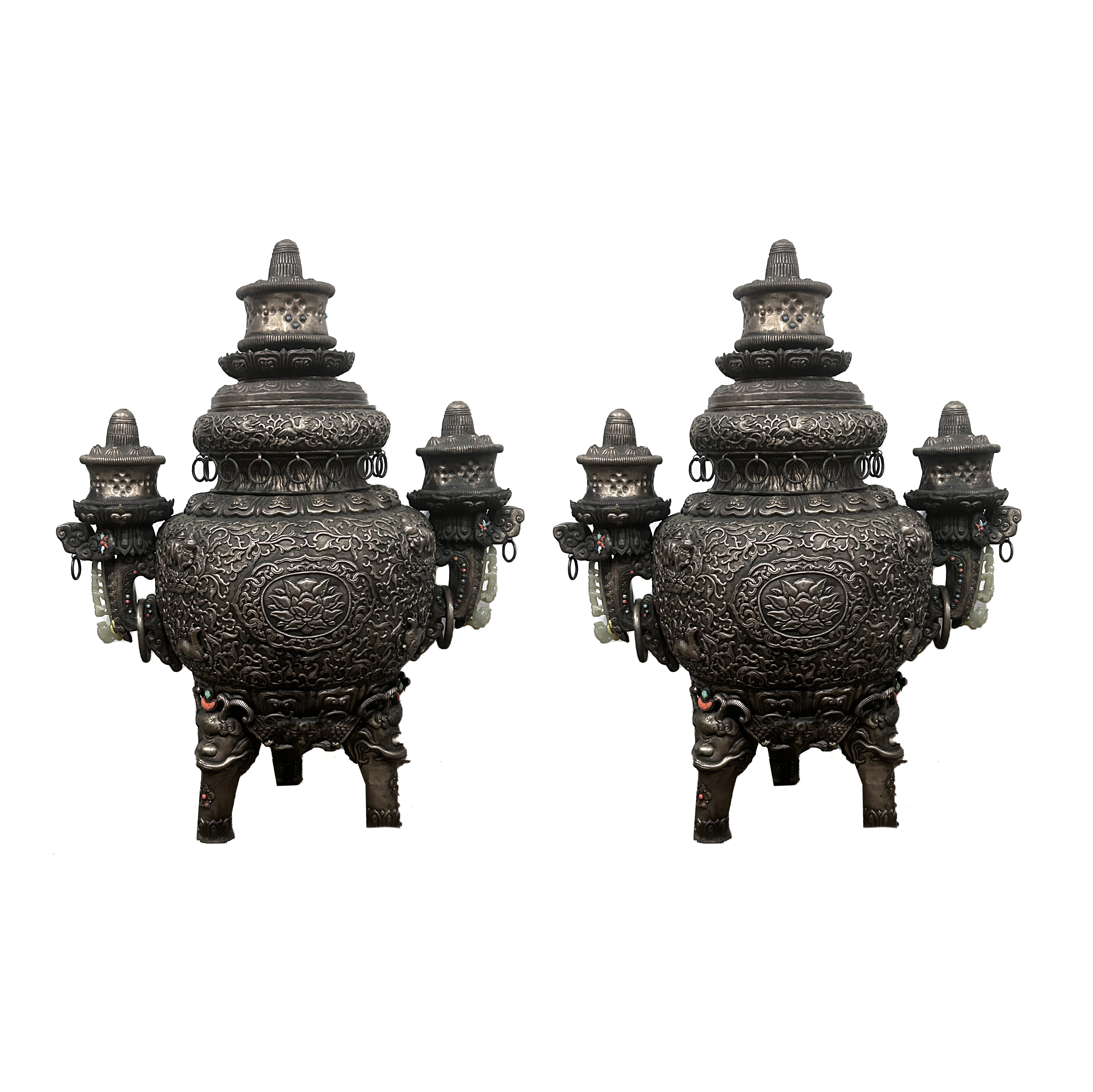 PAIR OF LARGE CHINESE REPOUSSE 3a1601