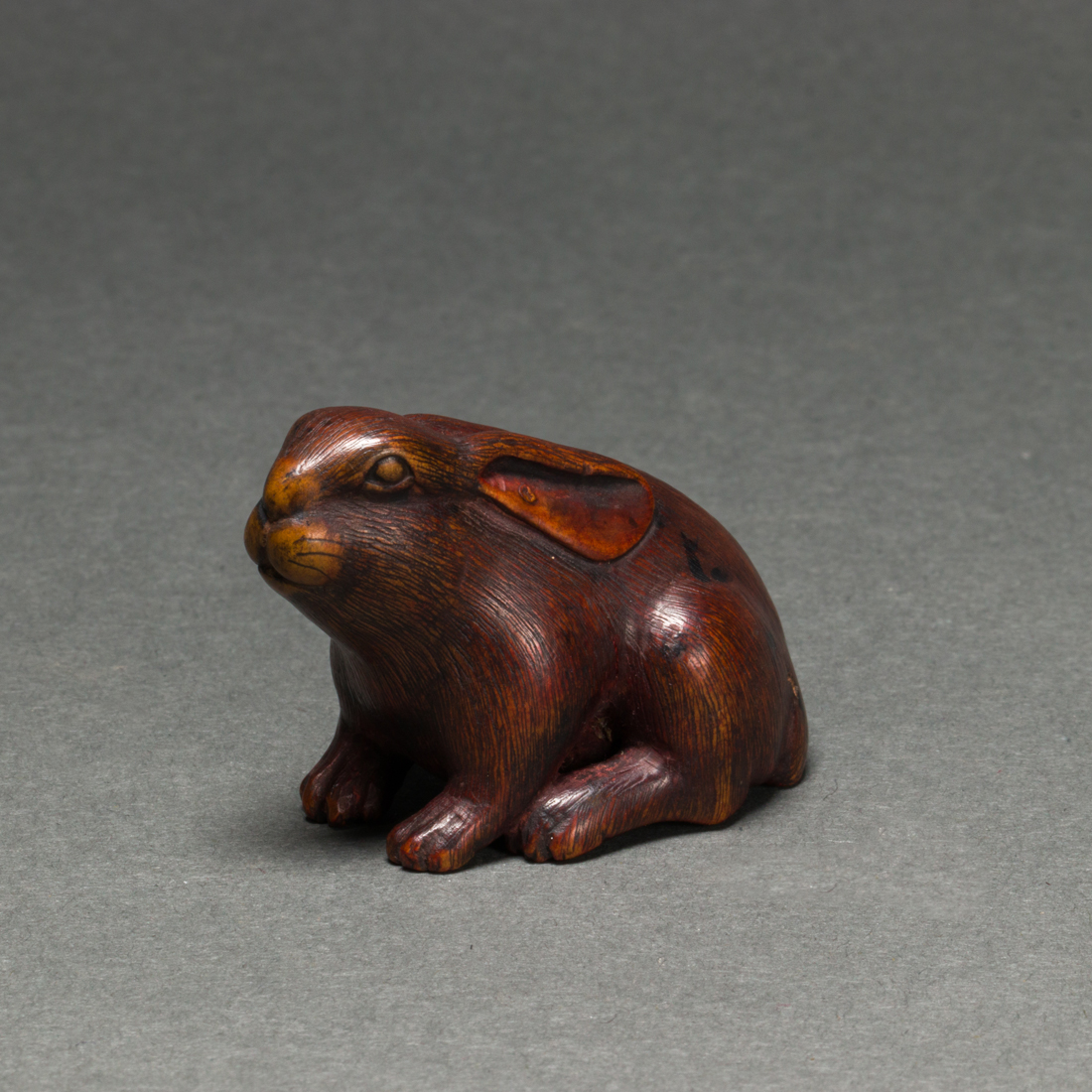 JAPANESE WOOD NETSUKE OF A RABBIT