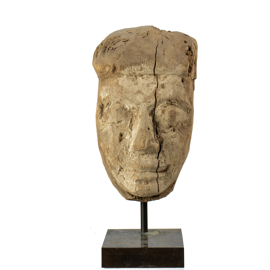 AN EGYPTIAN WOOD MASK An Egyptian 3a163b