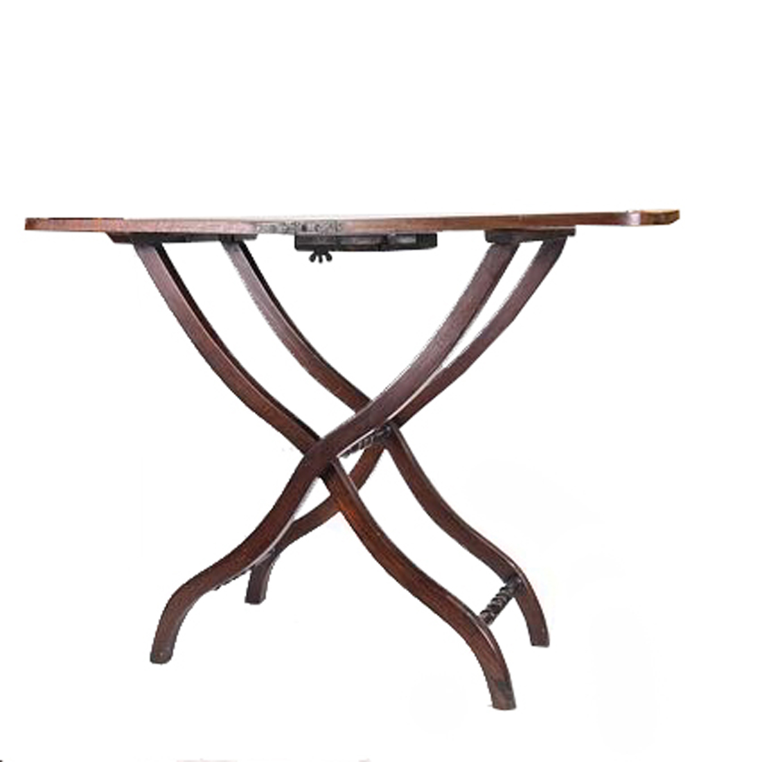 AN ENGLISH WALNUT CAMPAIGN TABLE 3a169d