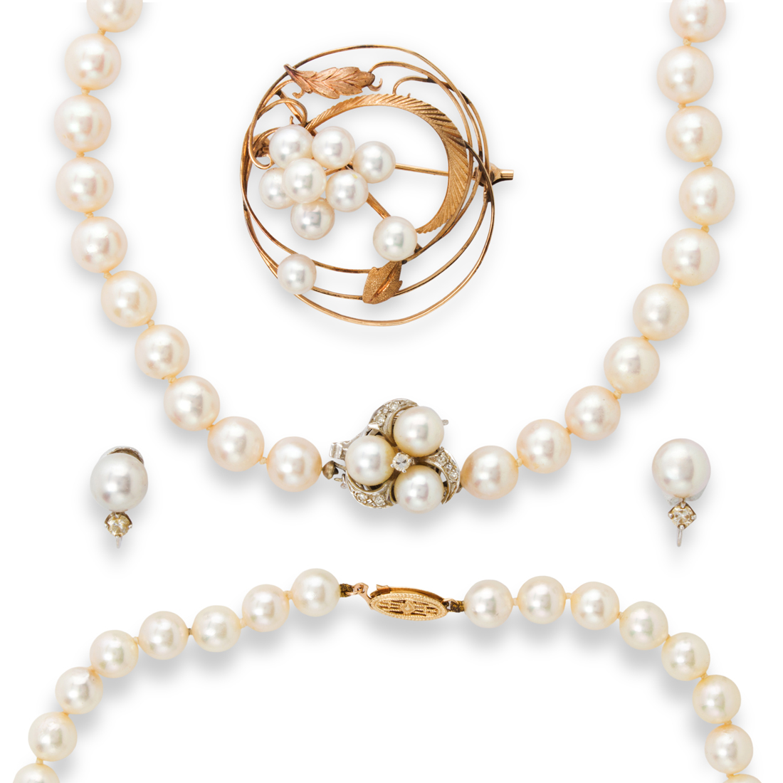 A GROUP OF CULTURED PEARL JEWELRY 3a1870