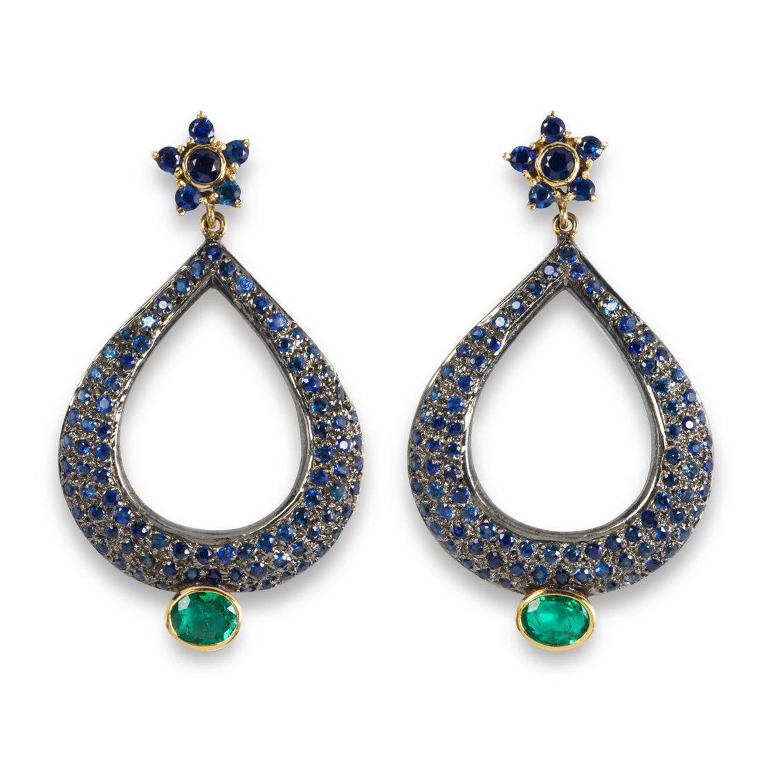 A PAIR OF SAPPHIRE AND EMERALD