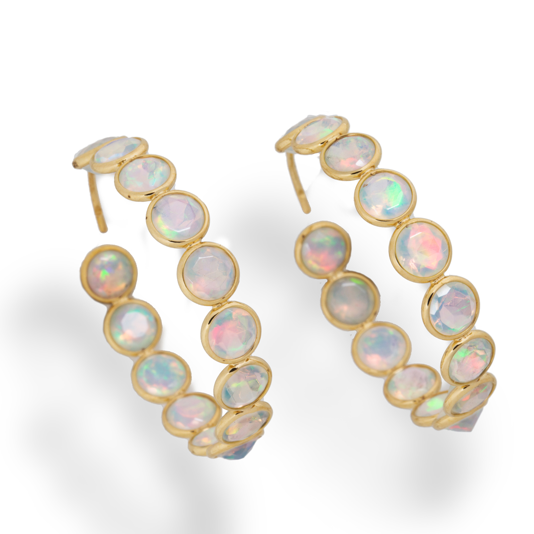 A PAIR OF OPAL AND EIGHTEEN KARAT 3a18c0