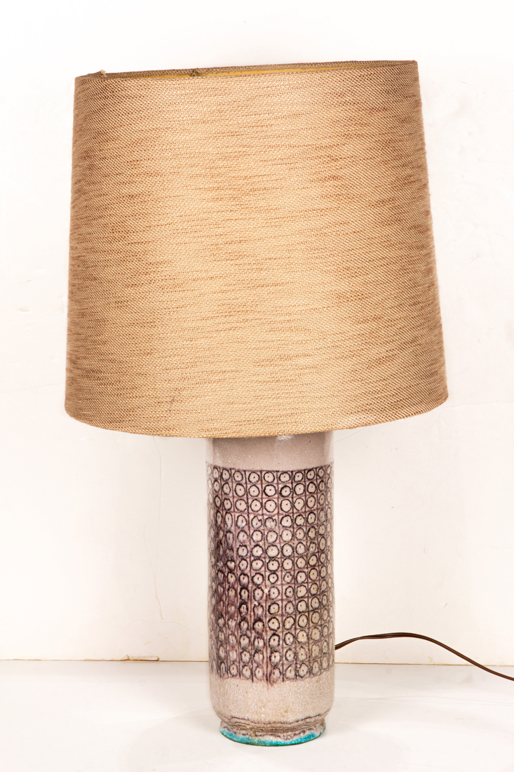 ART POTTERY CYLINDRICAL TABLE LAMP