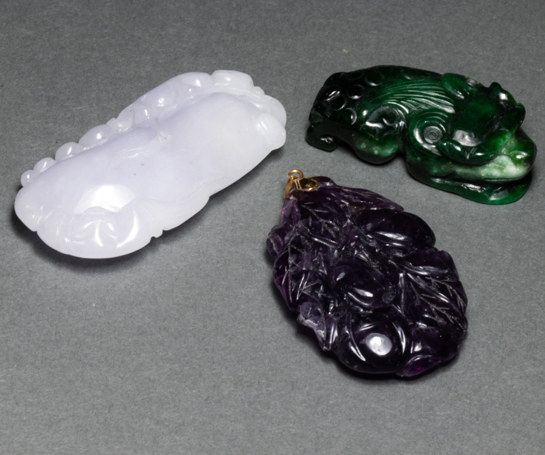  LOT OF 3 JADEITE AND AMETHYST 3a1b64