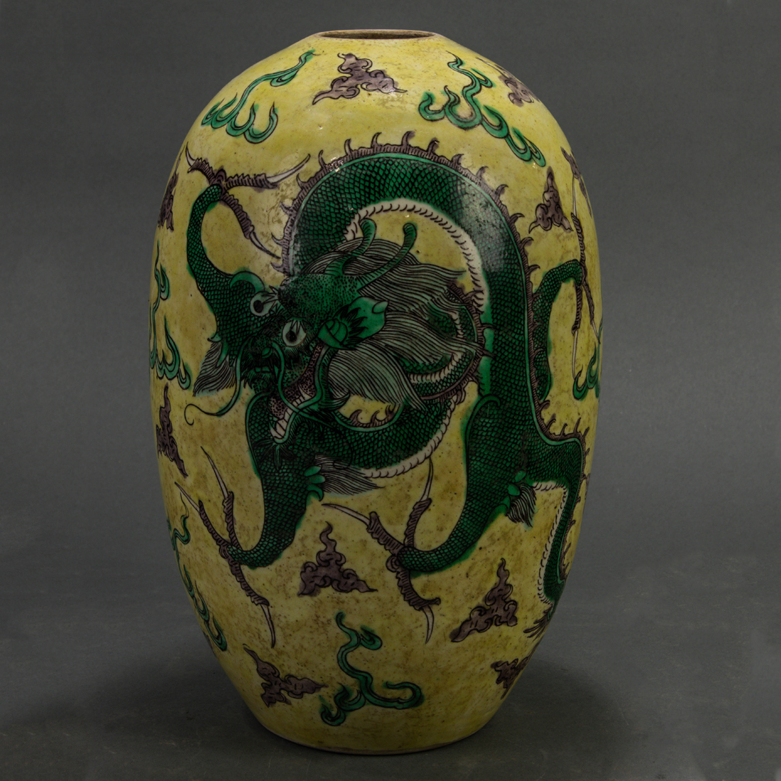 CHINESE FAMILLE VERTE DRAGON VASE